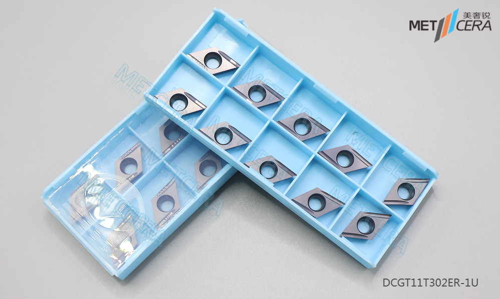 DCGT11T302 CNC คาร์ไบด์ใส่ดินภายนอกการหมุน เครื่องมือตัดหมุนสําหรับเหล็กอาหารต่ํา