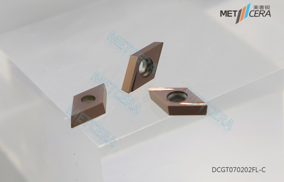 DCGT070202 CNC Carbide Insert Cutter อุปกรณ์หมุนภายนอก Carbide Insert สําหรับเหล็กครึ่งเสร็จ, การตัดซ้าย