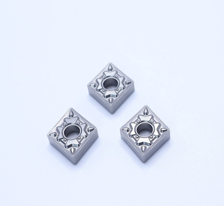 เครื่องหมุน CNC การหมุนภายนอก ใส่ HRA92.5 ความแข็ง CNMG120408-FQ MF810 ใส่คาร์บิดไม่เคลือบ CNMG1204