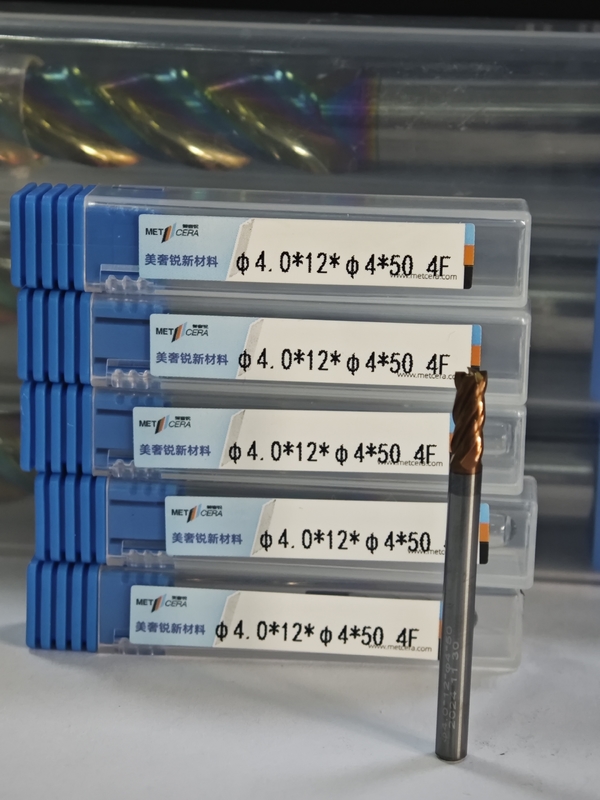 MPE4 การแปรรูปแบบหยาบคาย 4F โรงงานบดคาร์ไบด์แข็งปลายเรียบ 4mm φ4.0 x 12 x φ4 x 50mm AlCr การเคลือบ HRC55-HRC60