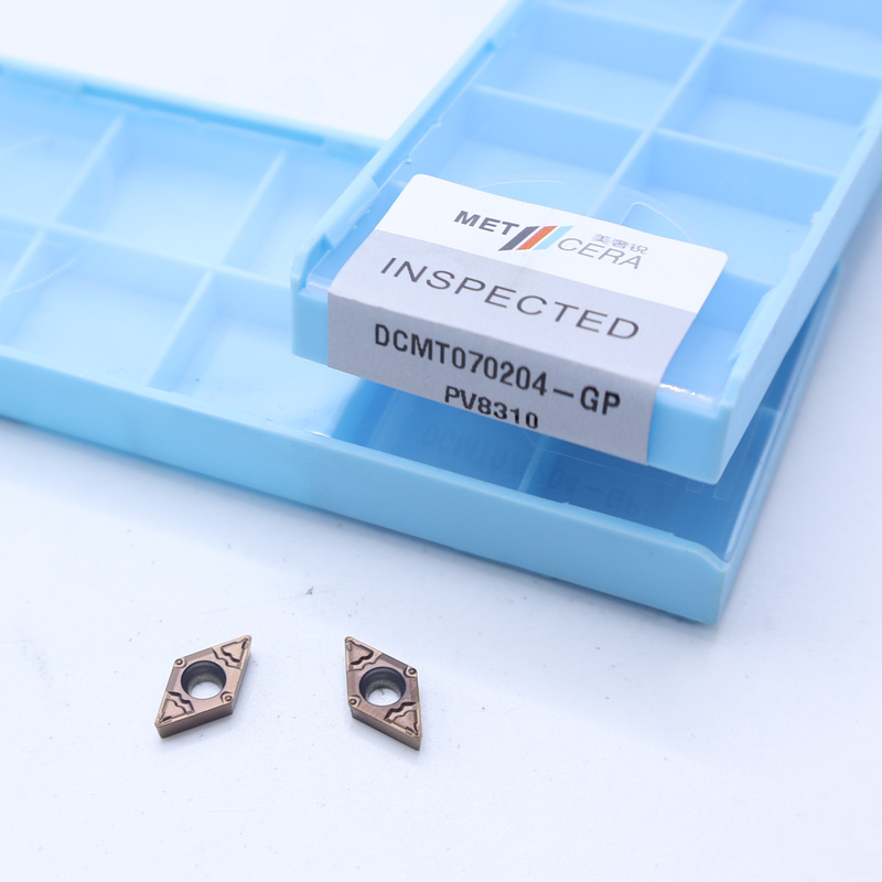 DCMT070204 DCMT11T304 การหมุนคาร์ไบด์ใส่ PVD ปกแต่งสําหรับการหมุนภายนอกและภายในใน GP Chip Breaker