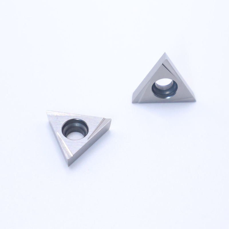 TCGT11 Carbide การหมุนใส่ใน 4W ชิปบริคเกอร์สําหรับการหมุนภายนอกและภายใน