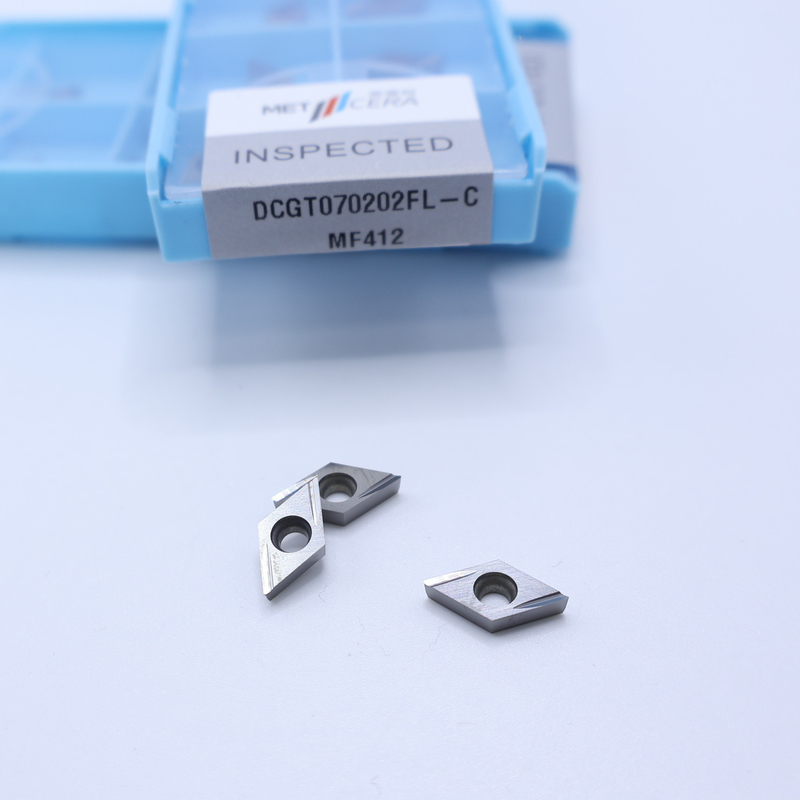 MF412/PV4312 เกรดเงิน / ทองแดง DCGT07 DCGT11 คาร์ไบด์ CNC การหมุนใส่กับ C ปลายชิปบุก