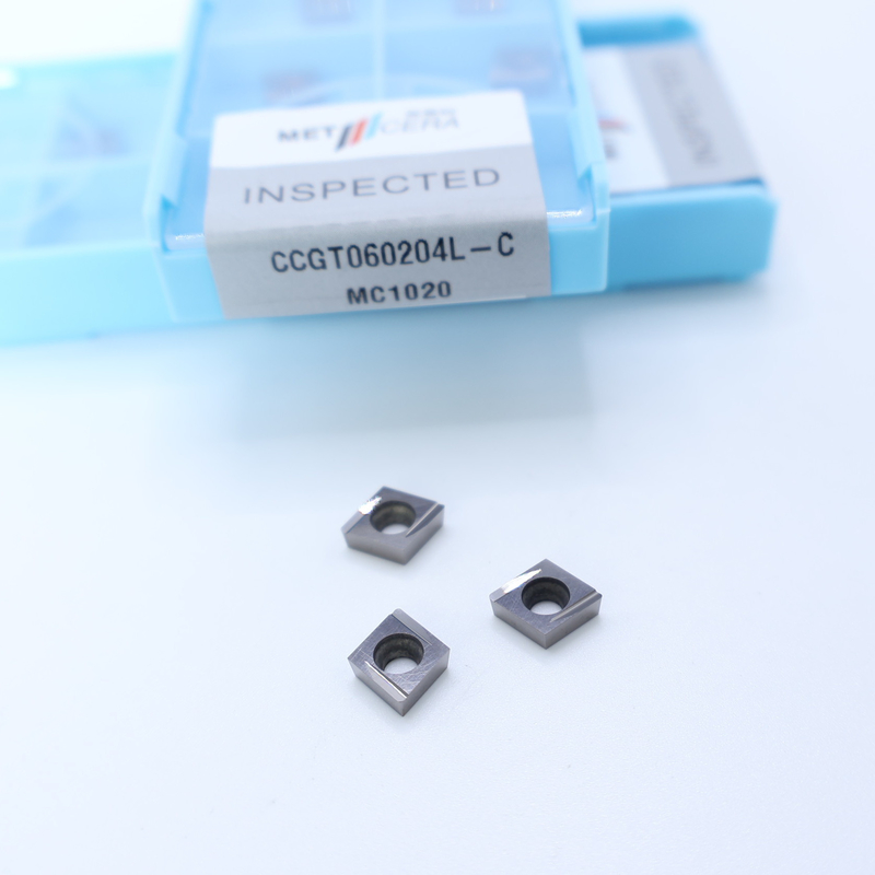 ชิ้นงานเหล็กคาร์บอน CCGT06 CCG09 เซอร์เม็ตหมุนใส่ด้วยการเสร็จและ C ปลาย ชิปบริคเกอร์สําหรับ CNC Machining