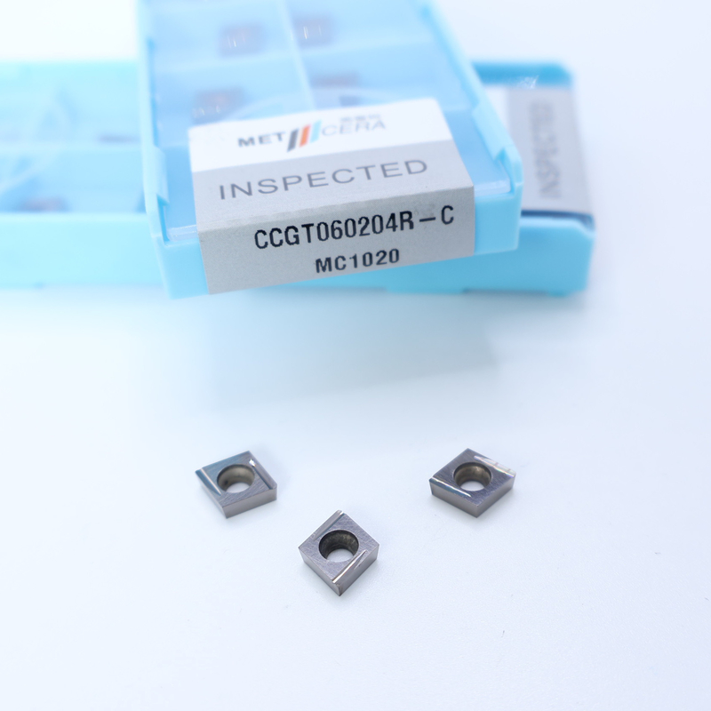 ชิ้นงานเหล็กคาร์บอน CCGT06 CCG09 เซอร์เม็ตหมุนใส่ด้วยการเสร็จและ C ปลาย ชิปบริคเกอร์สําหรับ CNC Machining