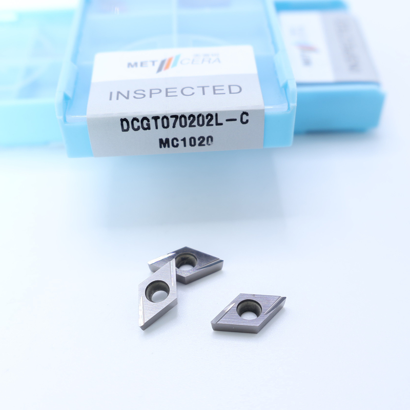 Cermet CNC Turning Insert DCGT07 DCGT11 C ปลายชิปบราคเกอร์ วัสดุโลหะ ความทนทานสูง ข้อดี