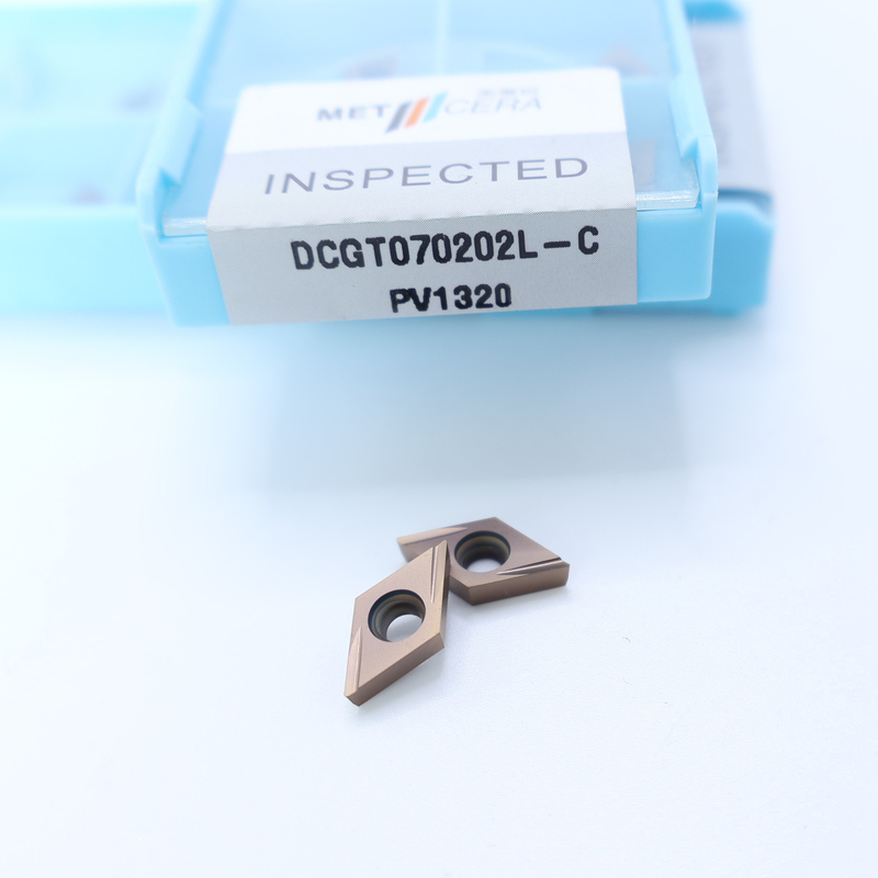 Cermet CNC Turning Insert DCGT07 DCGT11 C ปลายชิปบราคเกอร์ วัสดุโลหะ ความทนทานสูง ข้อดี