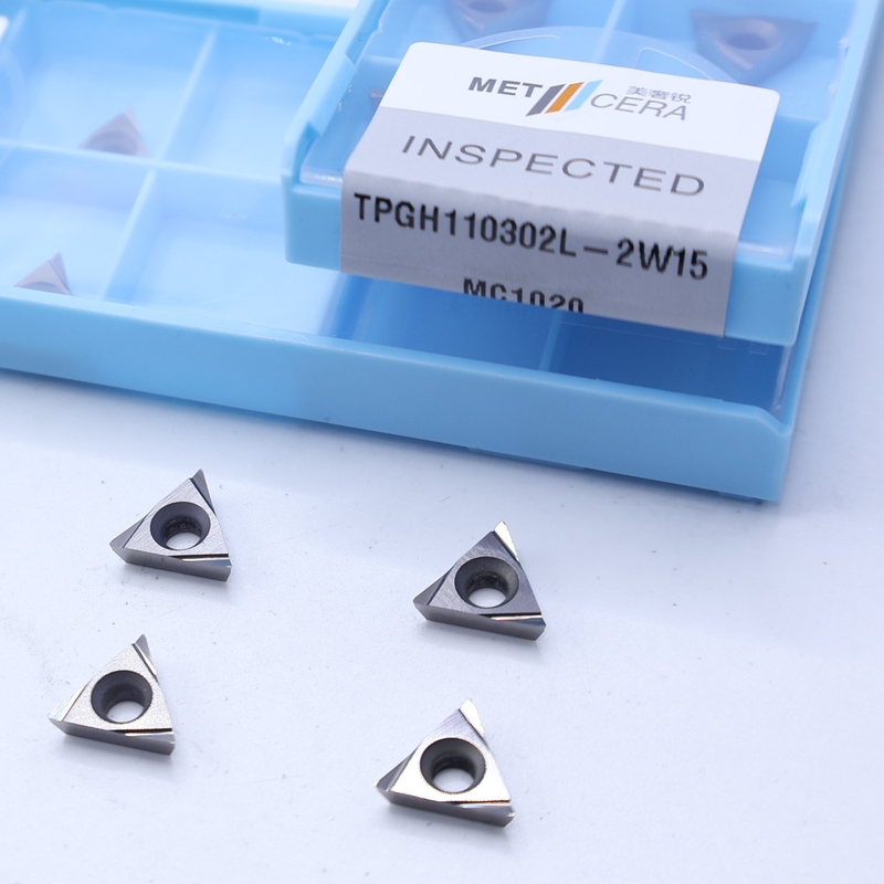 TiCN Cermet CNC Turning Insert TPGH1103 กับ 2W15 ชิปบริคเกอร์ชิปปลายคม วัสดุโลหะ ความแข็งแรงสูง