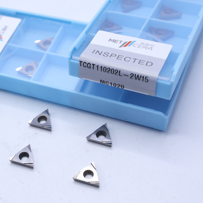 การหมุนภายนอก Cermet CNC เติม TCGT11 TCGT1102 กับ 2W15 ชิปบริคเกอร์จบคมสําหรับการแปรรูปสกัดโลหะเหล็ก